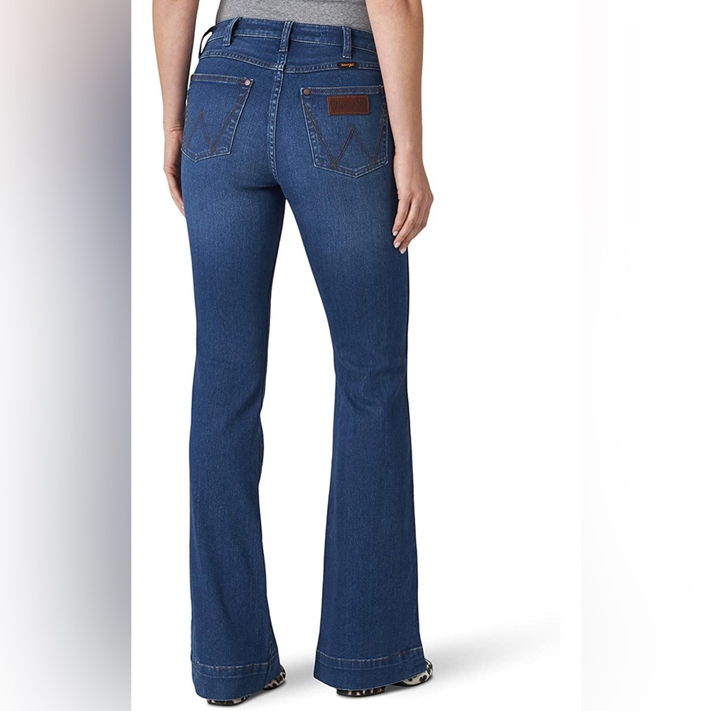 Wrangler Women's Retro Premium Five Pocket Trouser Jean 27x32